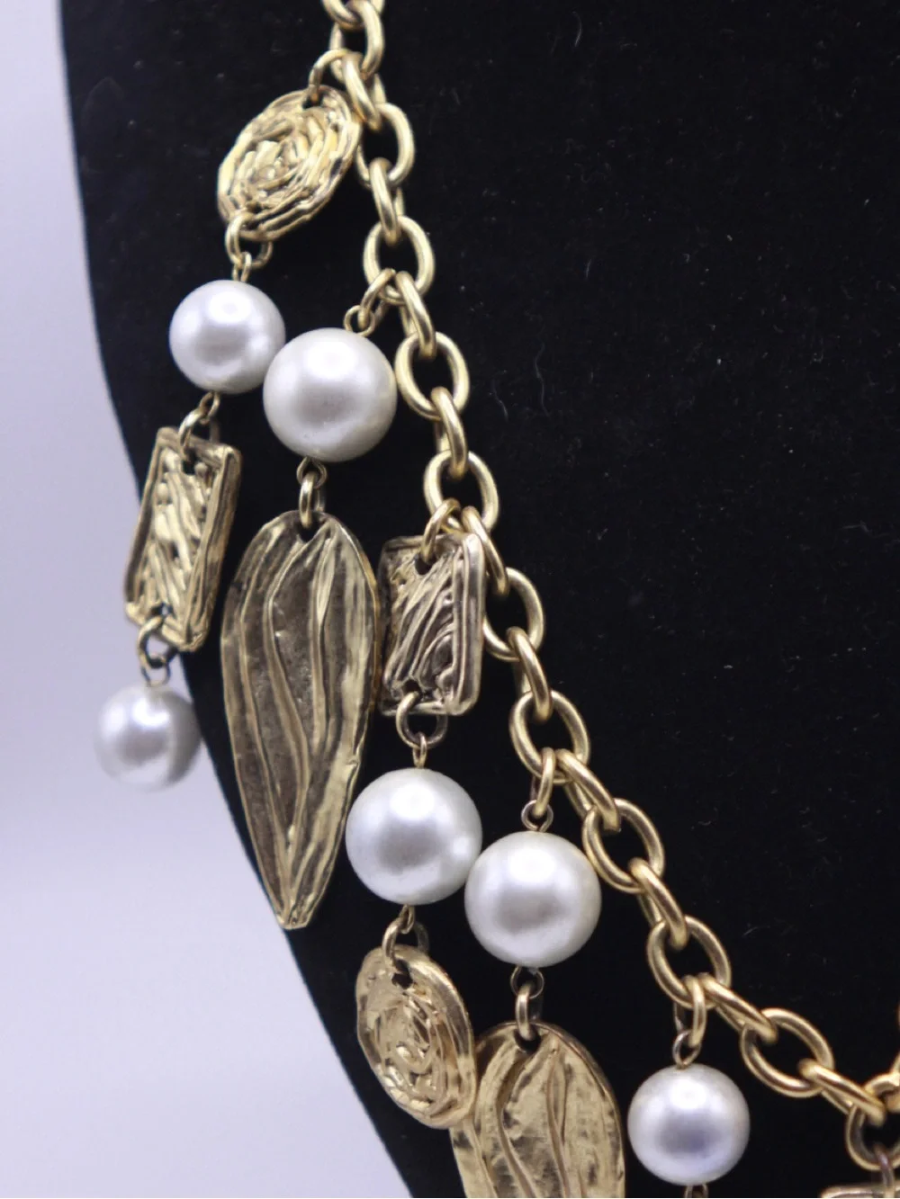 Gold-Tone Statement Necklace White Faux Pearl Dingle Dangles toggle clasp 19”